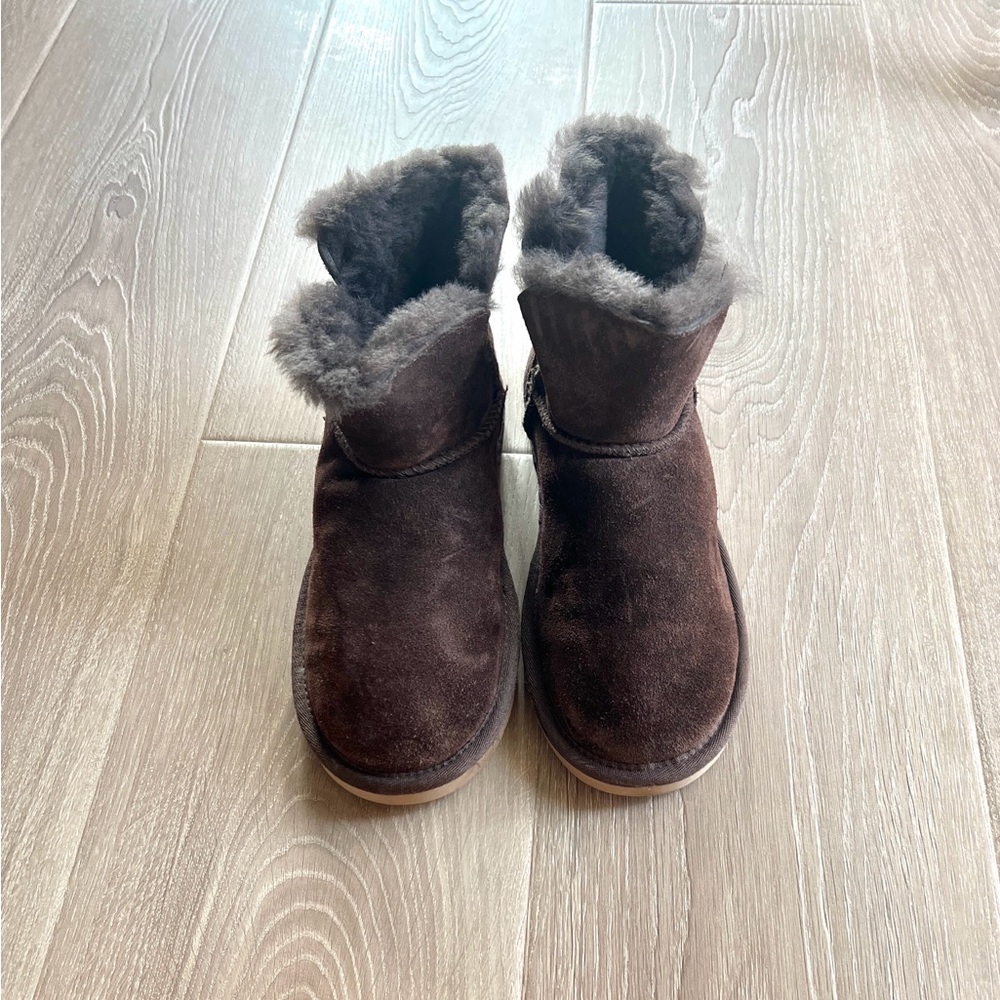 KOOLABURRA BY UGG Dark Brown Suede Fur-Lined Ankle Boots, women’s Sz 6